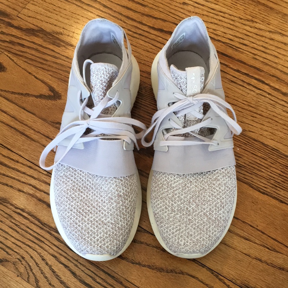 Adidas tennis shoes